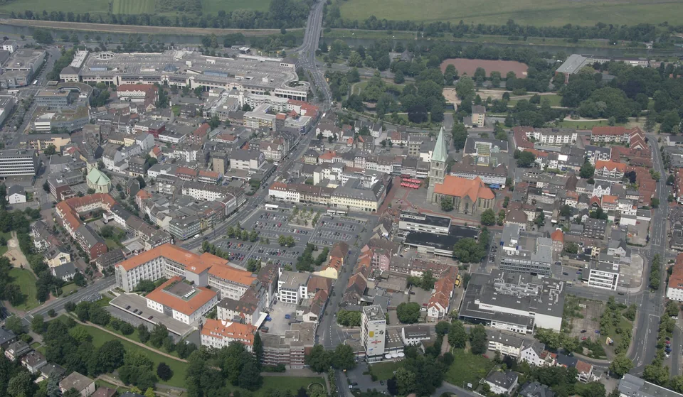 Luftaufnahme der Hammer Innenstadt mit Pauluskirche und umliegenden Straßen